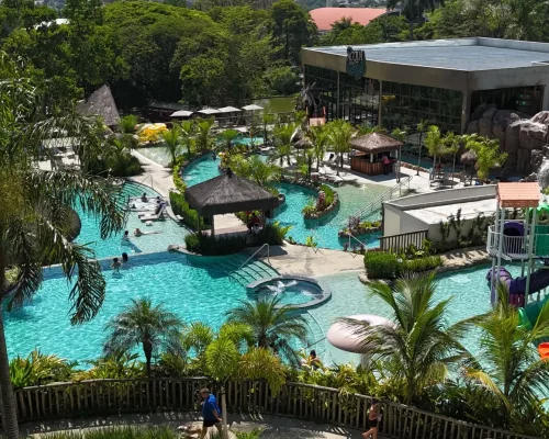 O que é um resort e o que realmente diferencia essa experiência